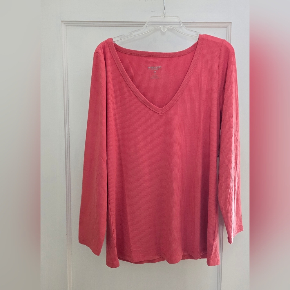 Women's Pink V-Neck Top